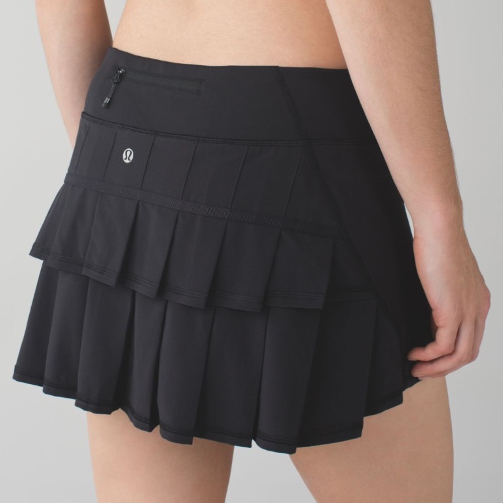 Lululemon Run: Pace Setter Skirt (Tall) in Black